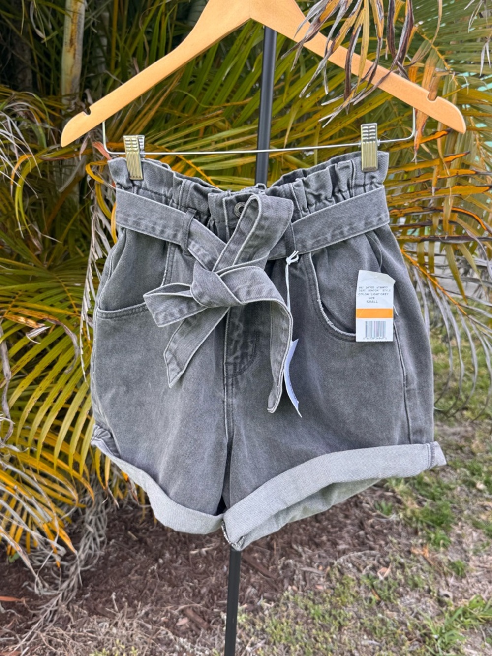 NWT Vervet paper bag shorts Small Grey